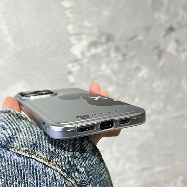 ハイブランド kaws アイフォン14pro 携帯ケース 