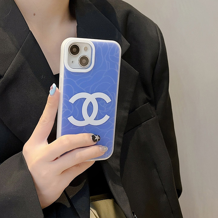 Chanel iPhone 14 カバー シリコン