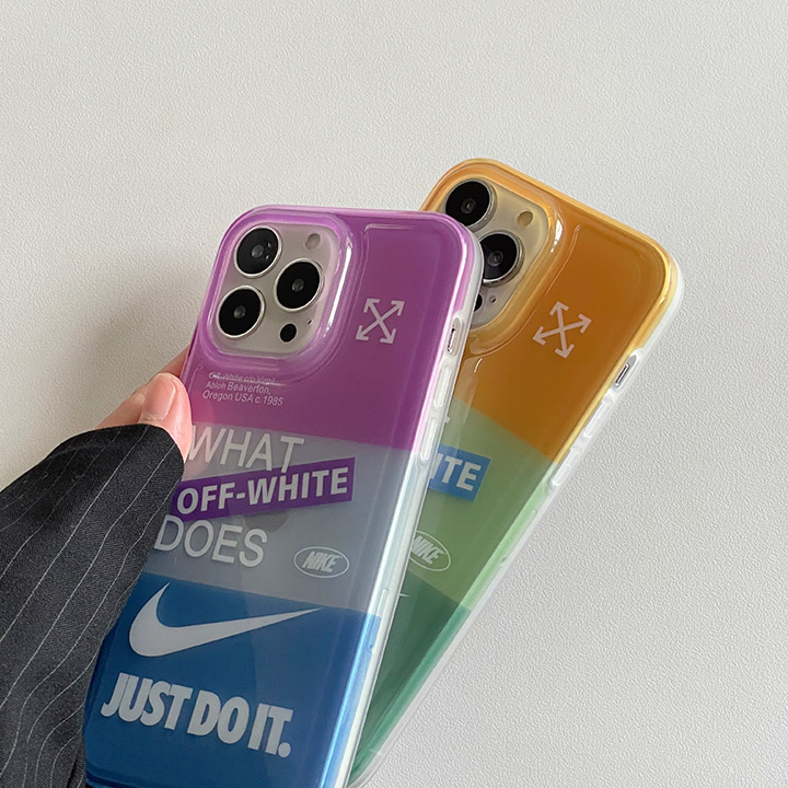 光沢感iPhone 14 ProケースOff White