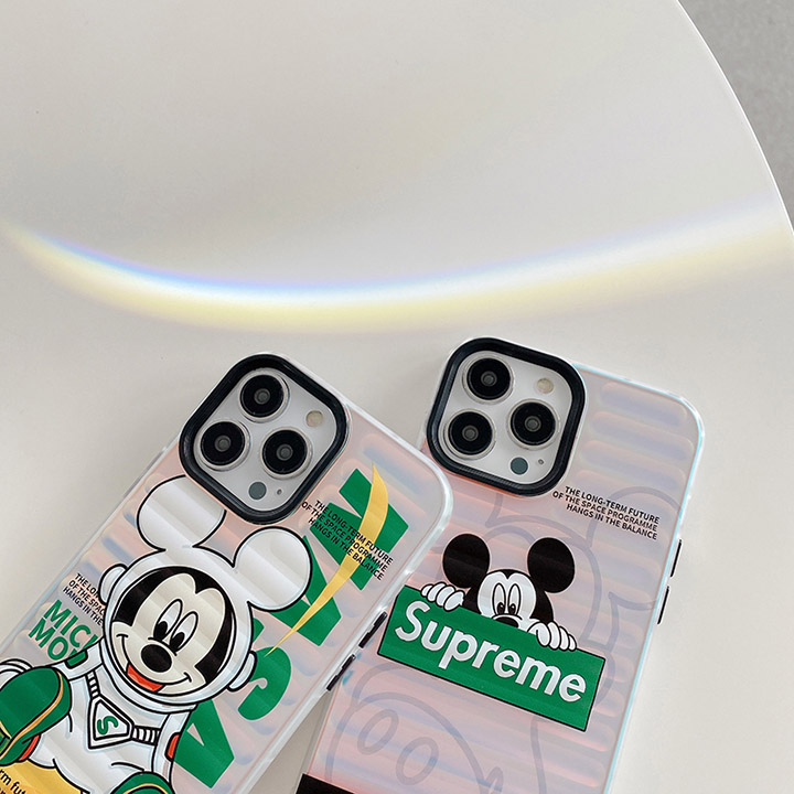 アイフォン 14 pro カバー Supreme 新作の