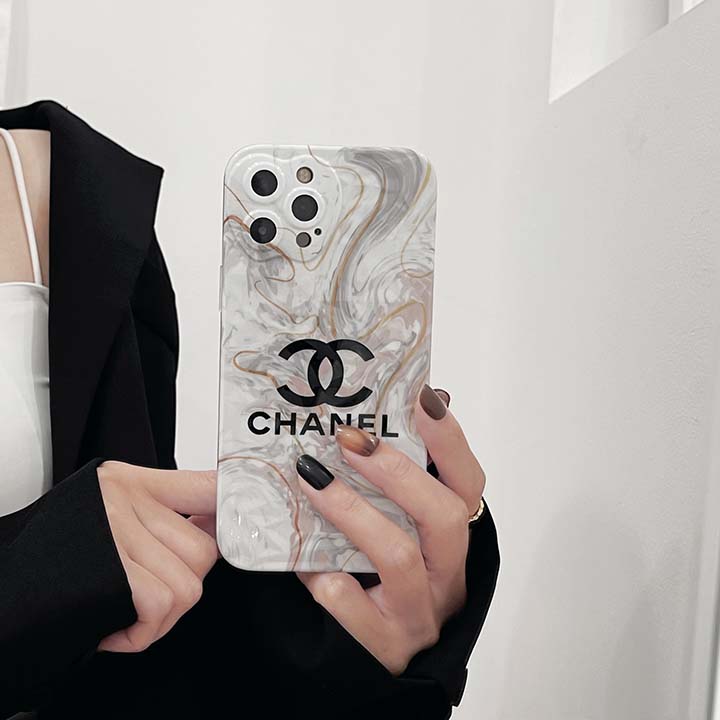 おすすめ カバー アイフォン 13 pro Chanel
