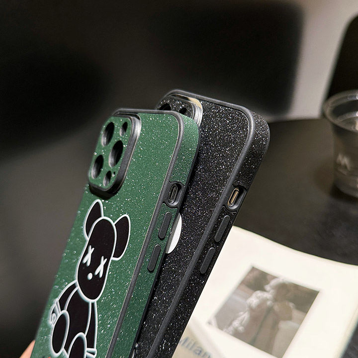 ハイブランド bearbrick iphone15plus カバー 