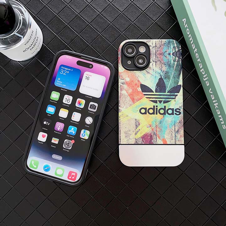 アディダス adidas ケース iphone 14pro 